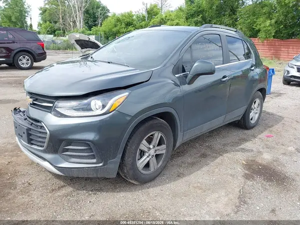 3GNCJLSB9LL177669 2020 CHEVROLET TRAX - Image 2