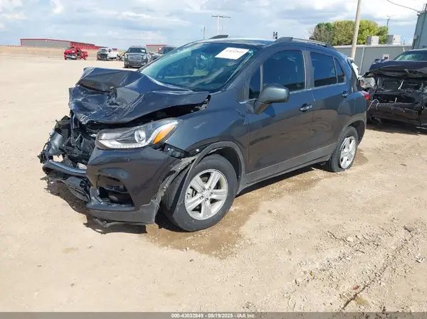 3GNCJLSB9LL183553 2020 CHEVROLET TRAX - Image 2