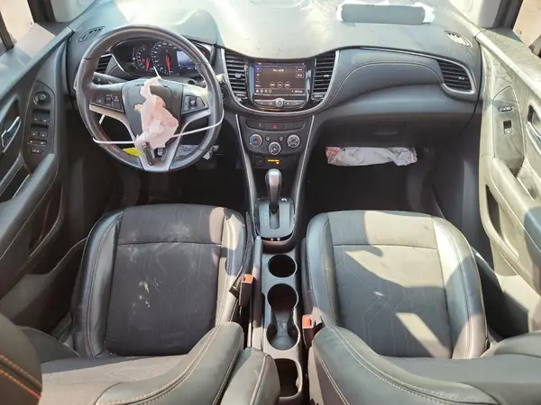 3GNCJLSB9LL190678 2020 CHEVROLET TRAX - Image 8