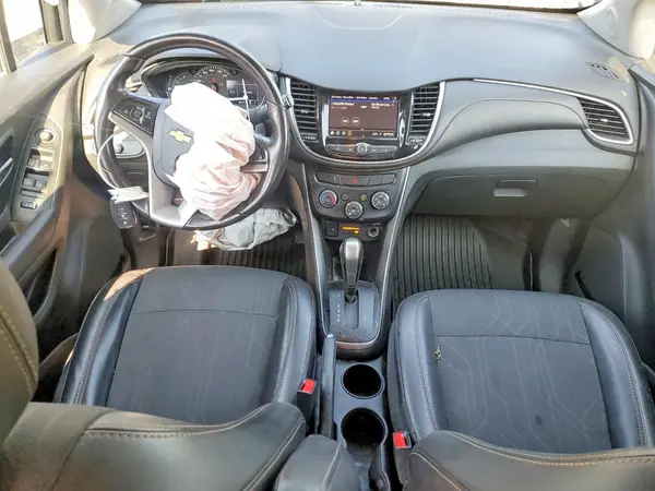 3GNCJLSB9LL191460 2020 CHEVROLET TRAX - Image 8