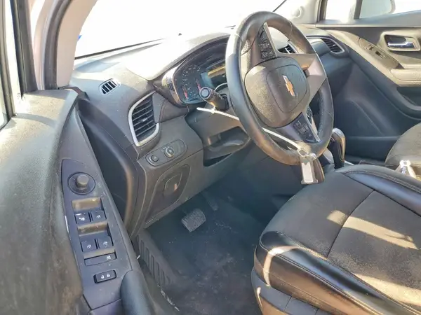 3GNCJLSB9LL195167 2020 CHEVROLET TRAX - Image 8