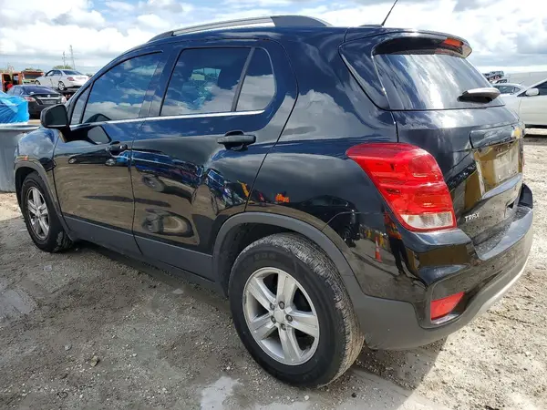 3GNCJLSB9LL213053 2020 CHEVROLET TRAX - Image 2