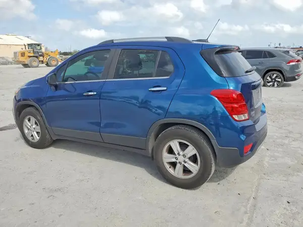 3GNCJLSB9LL216177 2020 CHEVROLET TRAX - Image 2