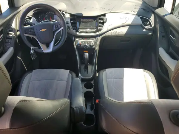 3GNCJLSB9LL220889 2020 CHEVROLET TRAX - Image 8