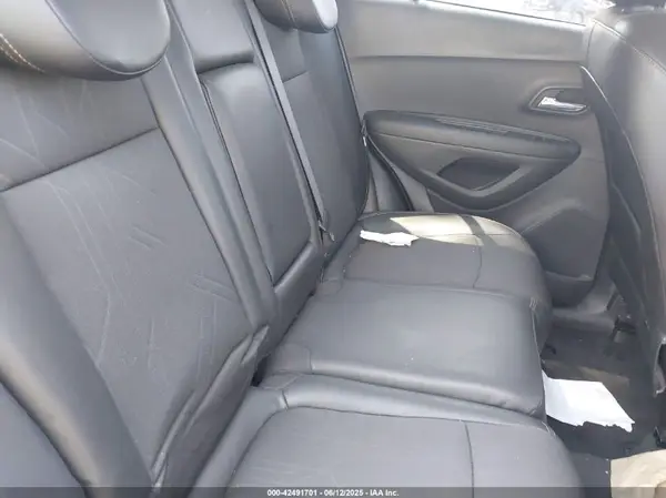 3GNCJLSB9LL221430 2020 CHEVROLET TRAX - Image 8