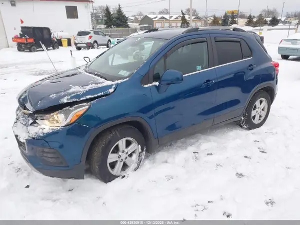 3GNCJLSB9LL224800 2020 CHEVROLET TRAX - Image 2