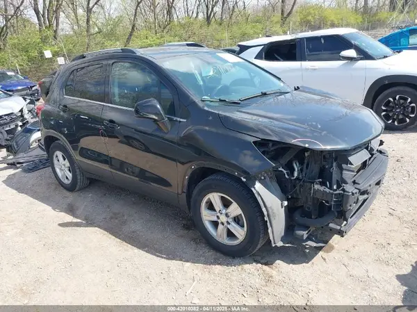 3GNCJLSB9LL226191 2020 CHEVROLET TRAX - Image 1