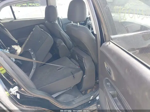 3GNCJLSB9LL226191 2020 CHEVROLET TRAX - Image 8