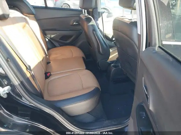 3GNCJLSB9LL231732 2020 CHEVROLET TRAX - Image 8