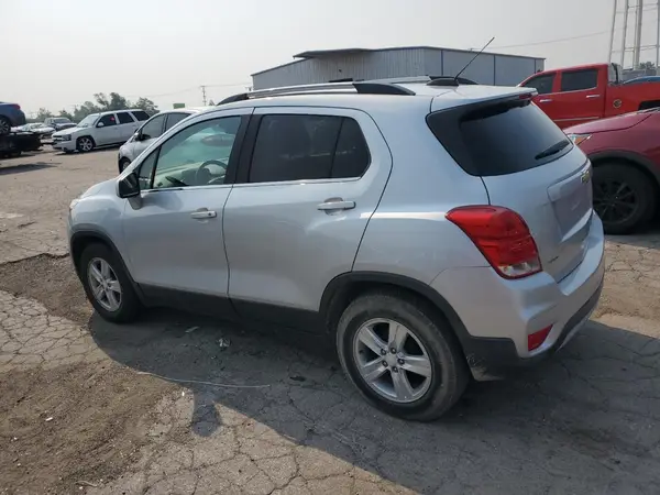 3GNCJLSB9LL238020 2020 CHEVROLET TRAX - Image 2