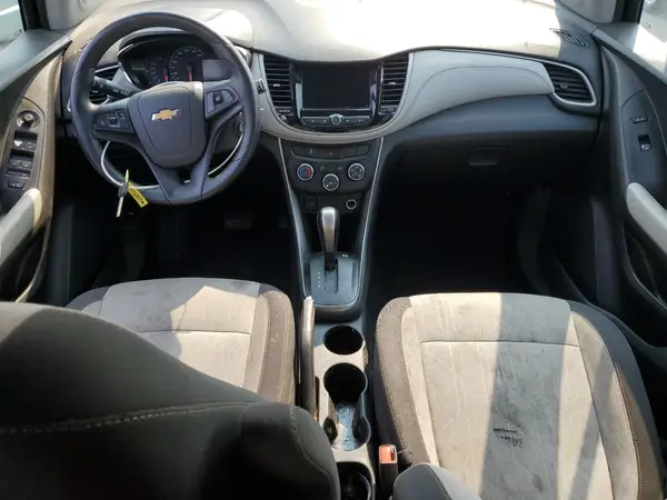3GNCJLSB9LL238020 2020 CHEVROLET TRAX - Image 8