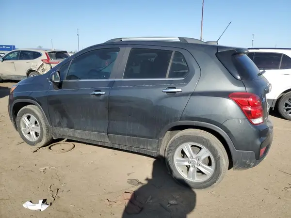 3GNCJLSB9LL268974 2020 CHEVROLET TRAX - Image 2