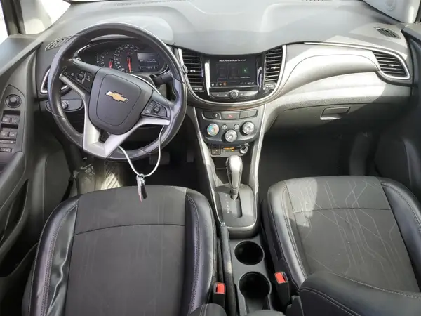 3GNCJLSB9LL278422 2020 CHEVROLET TRAX - Image 8