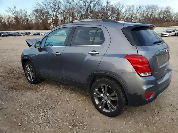 3GNCJLSB9LL308762 2020 CHEVROLET TRAX - Image 2
