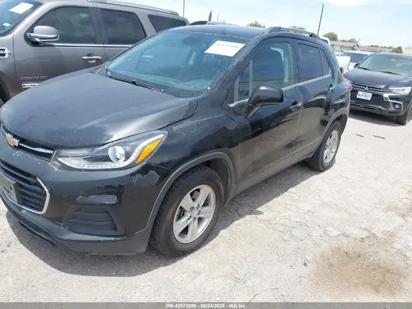 3GNCJLSB9LL329062 2020 CHEVROLET TRAX - Image 2