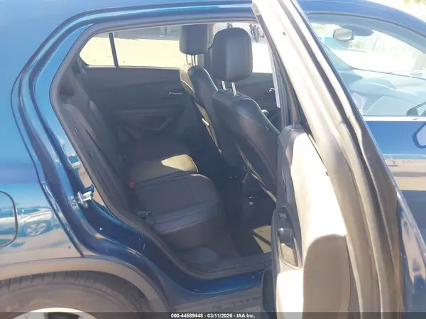 3GNCJLSB9LL331619 2020 CHEVROLET TRAX - Image 8