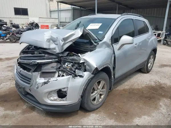 3GNCJLSBXGL126574 2016 CHEVROLET TRAX - Image 2