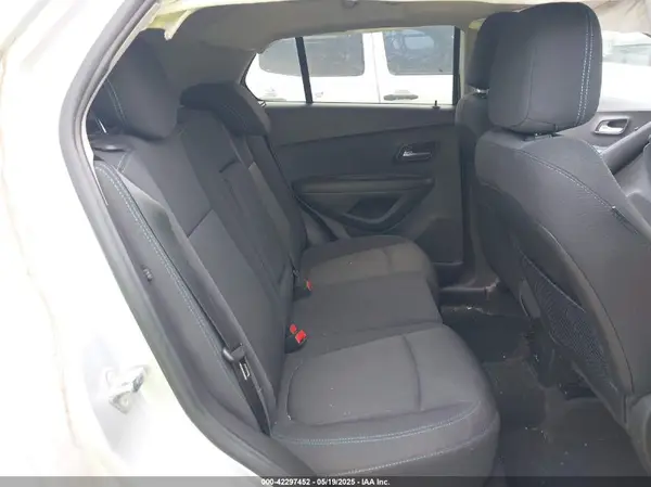 3GNCJLSBXGL126574 2016 CHEVROLET TRAX - Image 8