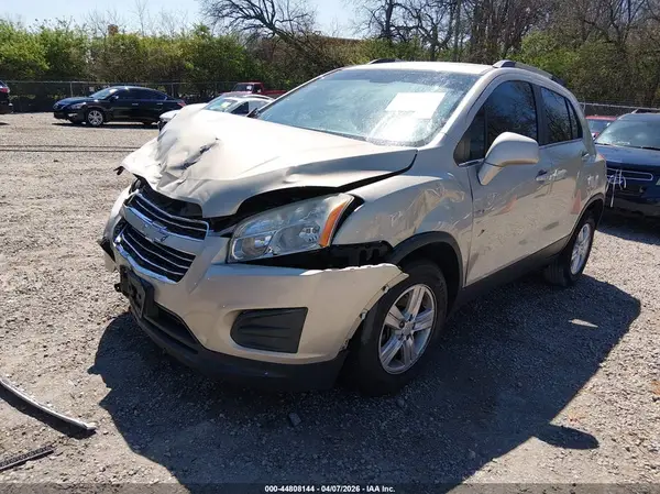 3GNCJLSBXGL156996 2016 CHEVROLET TRAX - Image 2