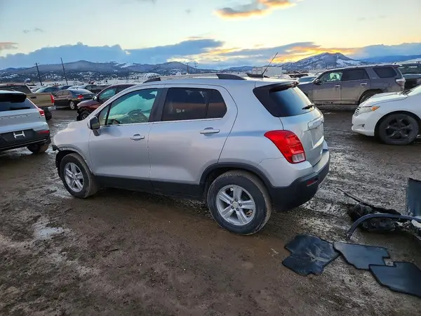 3GNCJLSBXGL200690 2016 CHEVROLET TRAX - Image 2