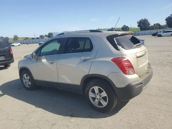 3GNCJLSBXGL263935 2016 CHEVROLET TRAX - Image 2