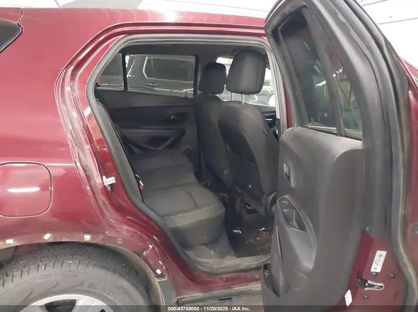 3GNCJLSBXHL156076 2017 CHEVROLET TRAX - Image 8