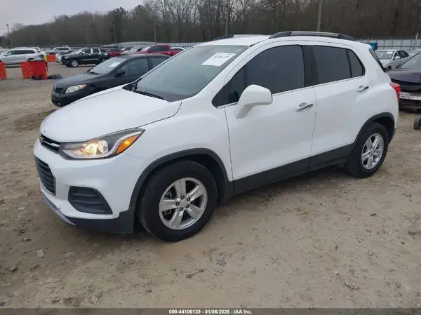 3GNCJLSBXHL249647 2017 CHEVROLET TRAX - Image 2