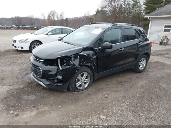 3GNCJLSBXHL260731 2017 CHEVROLET TRAX - Image 2