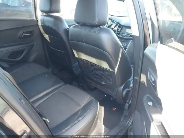 3GNCJLSBXHL271857 2017 CHEVROLET TRAX - Image 8