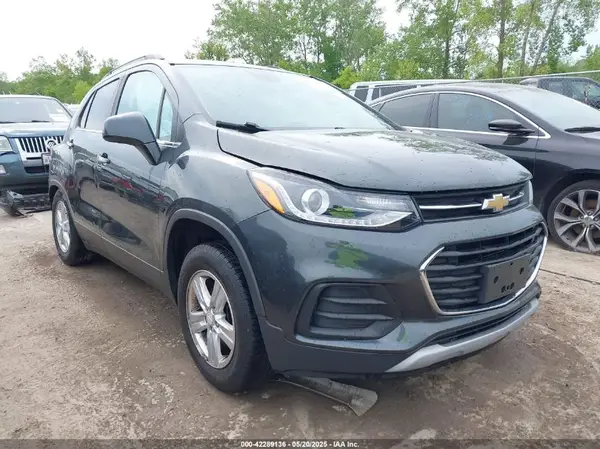 3GNCJLSBXHL274290 2017 CHEVROLET TRAX - Image 1