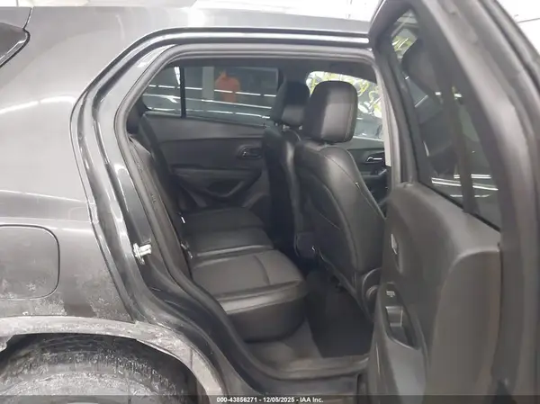 3GNCJLSBXHL274578 2017 CHEVROLET TRAX - Image 8