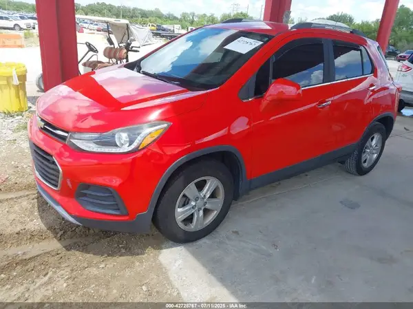 3GNCJLSBXJL157170 2018 CHEVROLET TRAX - Image 2