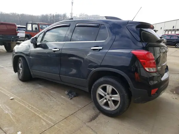 3GNCJLSBXJL195661 2018 CHEVROLET TRAX - Image 2