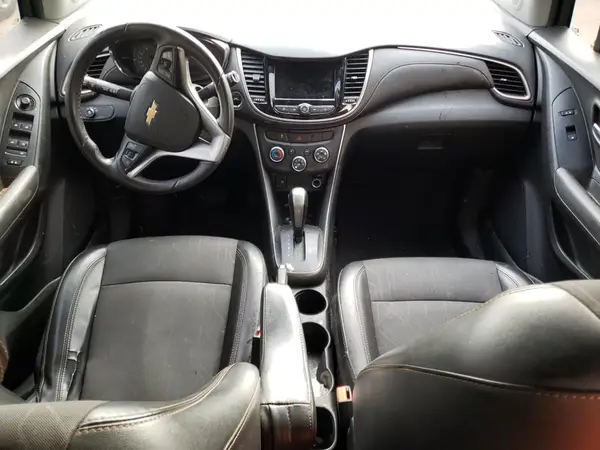 3GNCJLSBXJL195661 2018 CHEVROLET TRAX - Image 8