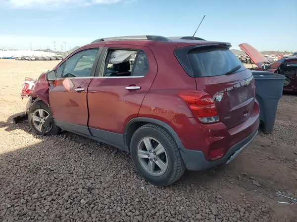 3GNCJLSBXJL210711 2018 CHEVROLET TRAX - Image 2