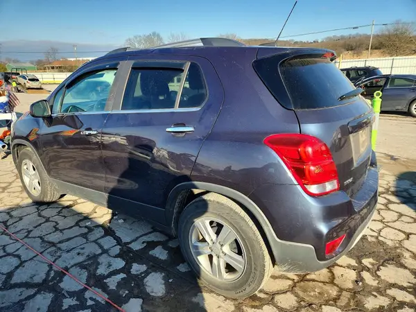 3GNCJLSBXJL216797 2018 CHEVROLET TRAX - Image 2