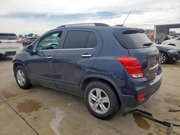 3GNCJLSBXJL221787 2018 CHEVROLET TRAX - Image 2