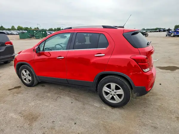 3GNCJLSBXJL233986 2018 CHEVROLET TRAX - Image 2