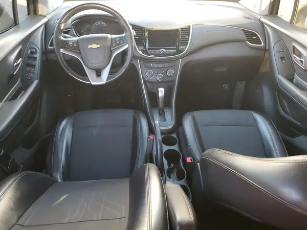 3GNCJLSBXJL263053 2018 CHEVROLET TRAX - Image 8