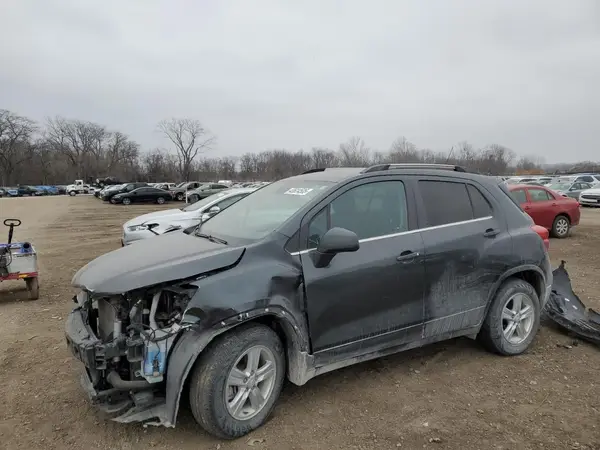 3GNCJLSBXJL275946 2018 CHEVROLET TRAX - Image 1