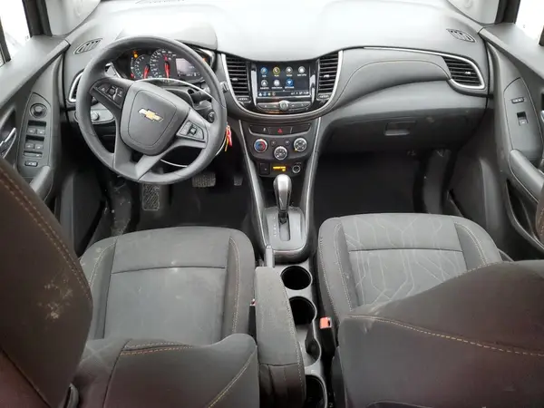 3GNCJLSBXJL275946 2018 CHEVROLET TRAX - Image 8