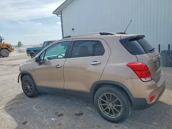 3GNCJLSBXJL277471 2018 CHEVROLET TRAX - Image 2