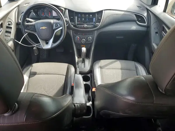 3GNCJLSBXJL277471 2018 CHEVROLET TRAX - Image 8