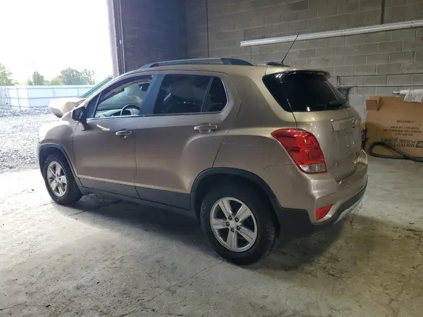 3GNCJLSBXJL342979 2018 CHEVROLET TRAX - Image 2