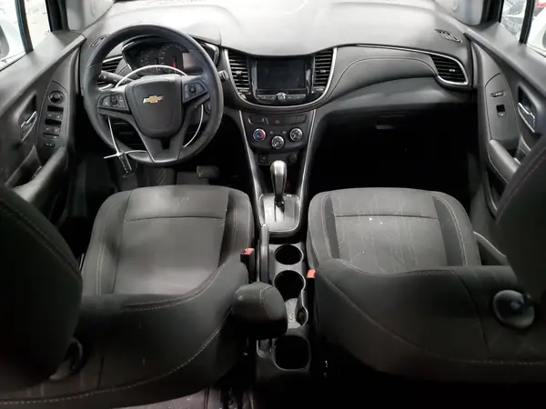3GNCJLSBXJL353268 2018 CHEVROLET TRAX - Image 8