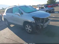 3GNCJLSBXJL360320 2018 CHEVROLET TRAX