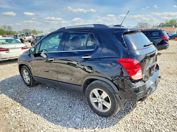 3GNCJLSBXJL368790 2018 CHEVROLET TRAX - Image 2