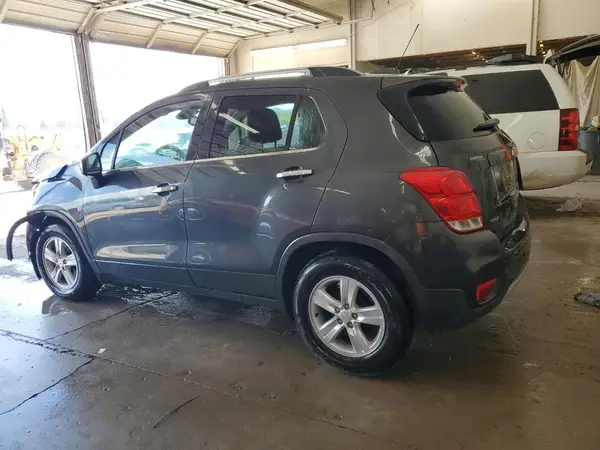 3GNCJLSBXJL372239 2018 CHEVROLET TRAX - Image 2