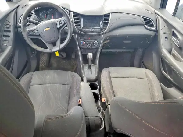 3GNCJLSBXKL119472 2019 CHEVROLET TRAX - Image 8