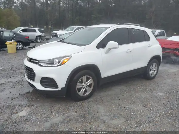 3GNCJLSBXKL142038 2019 CHEVROLET TRAX - Image 2